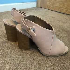 🖤SALE 🖤 Peep Toe sandals